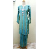 Baju Kurung Pahang Biru Muda.