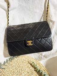 Chanel Vintage CF25 Bag 💼