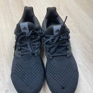 Ultra boost 全黑