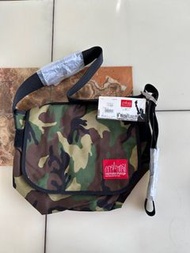 manhattan portage 斜孭袋 全新 迷彩 絕對真貨 購自日本，new York hip-hop,背囊書包波鞋返學球衣銀包運動Nike Adidas Jordan Gregory