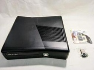 【奇奇怪界】XBOX360 黑色機主機霧黑4G P56組 無配件 實體退片鍵無作用 其它功能正常 未改