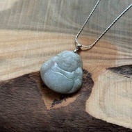 【翡翠】茶黃帶秋香綠佛公翡翠胸墜