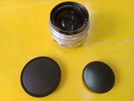 9光圈簾 M42 Zeiss 35mm f2.8 Flektogon  1948-56年，中期銀色鋁合金殼， 9片光圈簾可以製造美麗圓形光點散景。沒有霞，沒有發黴，沒有花。可以配轉接環用於大部分菲林相
