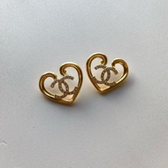 914intheair精品代購『全新閒置』Chanel 愛心logo耳環(許路兒同款）