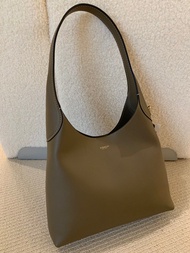 全新現貨COACH Brooklyn 28開合 天然顆粒紋皮革 手提單肩袋 中號 石灰色CU068-B4CBD