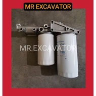 Hitachi EX EX200 EX200-2/3/5 6BD1 6BG1 Excavator Engine Oil Filter Head Housing Cover
