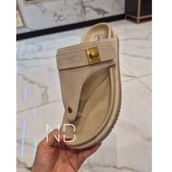 Sandalsthevee code 8