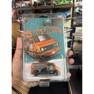 Hot Wheels Custom 77 Dodge Van got urat
