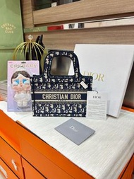Dior mini book tote bag 100%Authentic ,unused 未使用品 💎尖沙咀中港城門市🩷