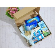 Snack box / Gift box / hampers snack/ snack hadiah