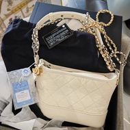Chanel 香奈兒 Gabrielle 白色小號流浪包！27開保卡盒子塵袋