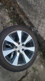 本田輪胎輪圈組 215/50ZR17