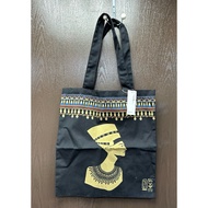 [Brought Back from UK Travel] British Museum Canvas Backpack Shoulder Bag Canvas Bag Black Thick Mat