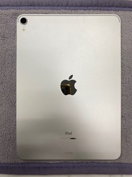 2018 iPad Pro 11吋 第1代 WiFi 256gb 銀色 香港行貨 充電次數多777次 電池最大容量86% 淨機 不議價 可預約到門市睇機