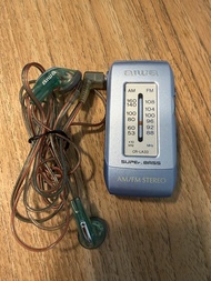愛華收音機 Aiwa CR-LA33 AM/FM Stereo Radio Receiver with Earphones