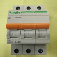 Mcb 40A 3P Domae Schneider