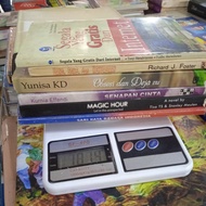 General book sale 1 kilo 6 books Rp. 25,000