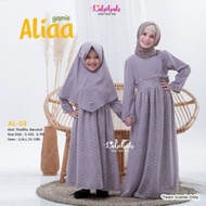 Labella lace dress