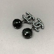 🇯🇵日本直送🇯🇵 Chanel 中古耳環🥰專業團隊認證💯👍🏻全店之寶，物有所值‼️即落單即代購✈️預計最快兩天到港🇭🇰⚠️有意請私訊查詢⚠️