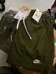 全新 墨綠色 Nike woven logo shorts 短褲
