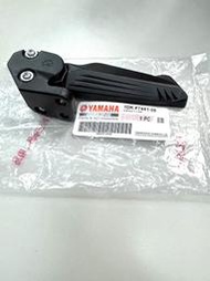 《油工坊》YAMAHA 原廠 1DK 後置腳架/黑 FORCE　S MAX　四代 新勁戰 飛旋踏板