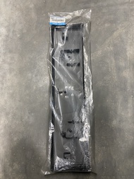 27. BN8V50171A พลาสติกรองป้ายทะเบียน Mazda มาสด้า 3 (2003-2004) เบิกศูนย์ (MDGSTY)