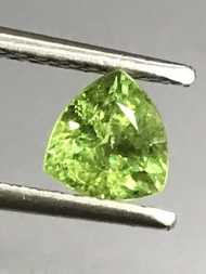 โกเมนเขียว (ทซาโวไรท์) 1.11cts 6.23x5.85x3.75mm ล้านล้าน รูปทรงหินธรรมชาติ 100% Tsavorite 1.11cts 6.