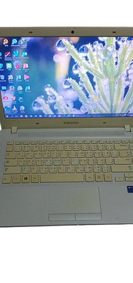 โน๊ตบุ๊คมือสอง "Intel Pentium คละสี/ยี่ห้อ"