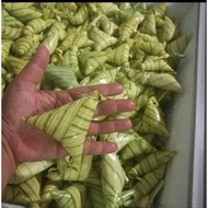 KETUPAT PALAS KAMPUNG UTARA FROZEN HOMEMADE. BERAS PULUT SUSU 👍