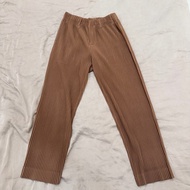 Homme Plisse 窄管長褲