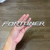 Logo Fortuner cho các dòng xe Toyota Fortuner