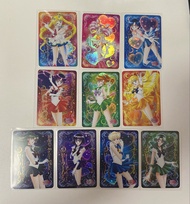 《美少女戰士》適合收藏家：一套具有全息閃亮效果，美少女戰士30 週年紀念收藏卡片。
