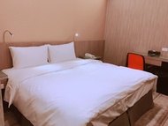 West.inn48 - Self Check-In Hotel