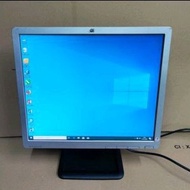 19 INCH HP MONITOR BOX LIKE NEW