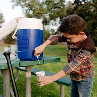 IGLOO Sport 2 Gallon (7.6 L) Cooler Jug / Outdoor Camping