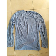 Gap long sleeve t-shirt