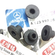 1-4 pcs Mercedes Original Bush Wiper Tank Washer W123 W124 W210 W211 W202 W203 Pump Rubber 123 997 3681 (1239973681)