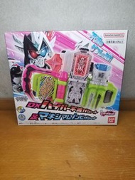 DX 幪面超人 Exaid Outsiders

MAXIMUM ZOMBIE 變身器