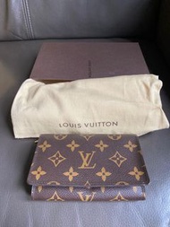 LV 銀包