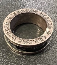 Chrome Hearts 滾動戒指