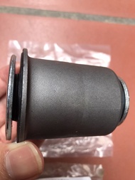 Cao su càng A (trên - dưới) Ford Ranger (2013-2018) Everest (2015-2020) BT50 (2013-2018). Mã PT:AB31