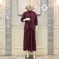 VR Skirt & Blouse Set