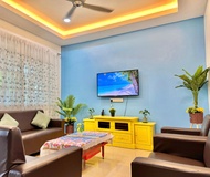 Rumah 200 m² dengan 6 bilik tidur dan 5 bilik mandi peribadi di Taman Samudra (1km to PD beach/25pax