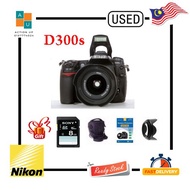 Nikon D300S + 18x55mm lens (Pro DSLR model) used