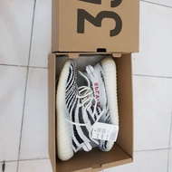 Adidas Yeezy Zebra 350