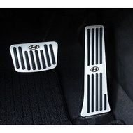 Ốp chân phanh chân ga Hyundai Tucson Santafe 2019 -2020 ( Bản 2021 - 2023 không vừa)