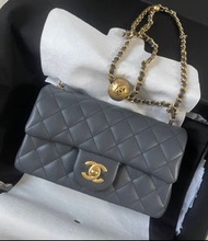 23K爆款 經典長青保值款 非常難買 專屬VIP先買到 全新現貨 CHANEL MINI CF FLAP 20CM MINI 20 CF20 高級灰色 錫器灰色 金球 PEARL CRUSH 手袋 包包 (DARK GREY 深灰色 X GOLD 金扣)  羊皮 菱格紋 (附專櫃單)