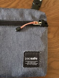 Pacsafe LX 系列斜孭袋