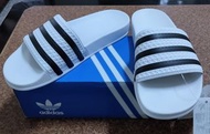 adidas Originals adilette 白色與黑色拖鞋，UK7/US7/25.5cm