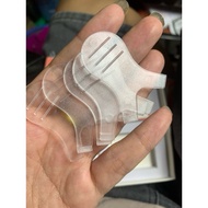 Eyelash comb during curling